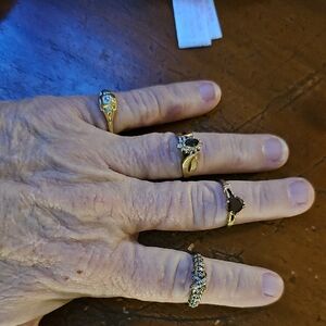 Elegant Gold and Black Stone Rings Set